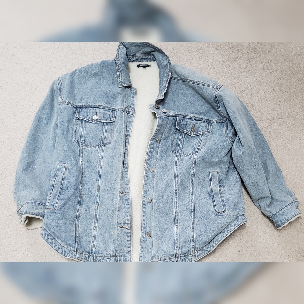 Womens jean jacket with sherpa inside